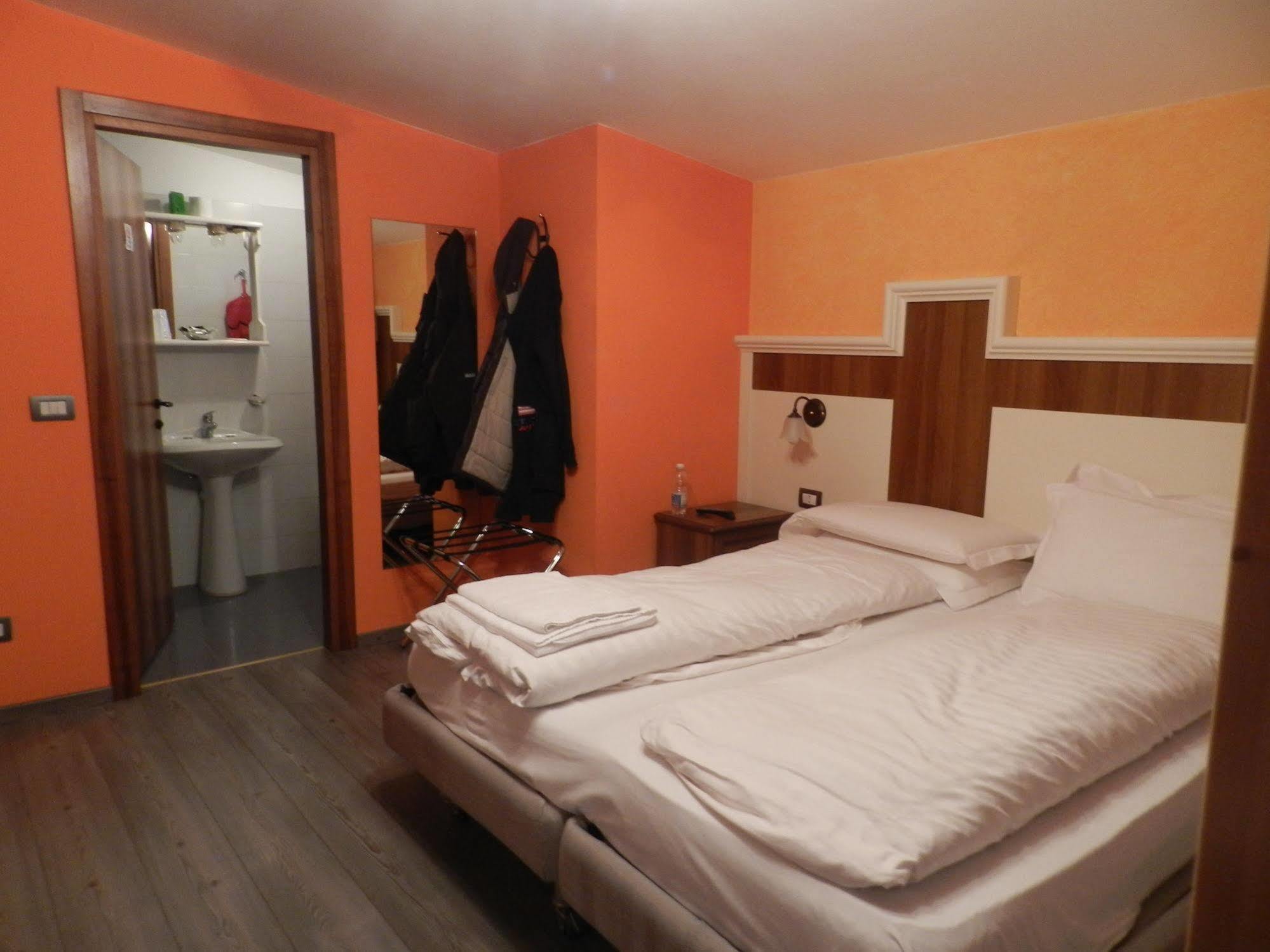 Hotel Saligari Verceia Exteriör bild